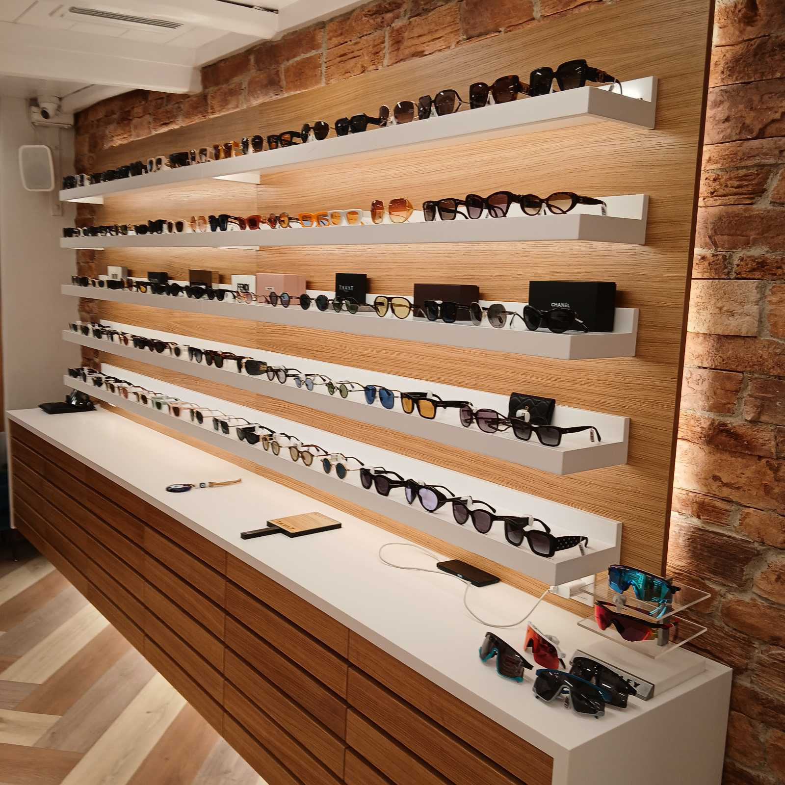 KATAKOUZINOS Eyewear Boutique