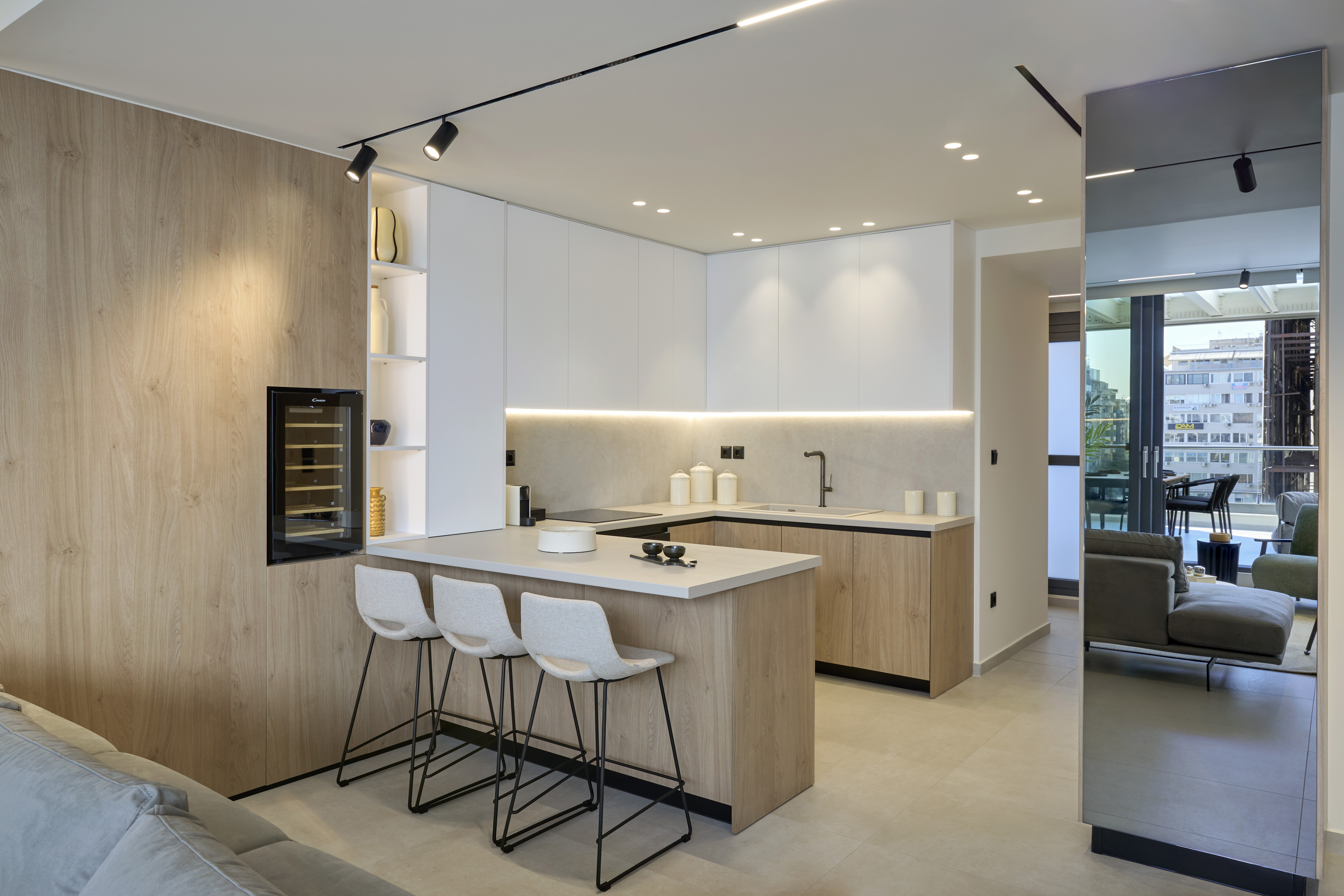 FASMA SUITES LUXURY APARTMENTS